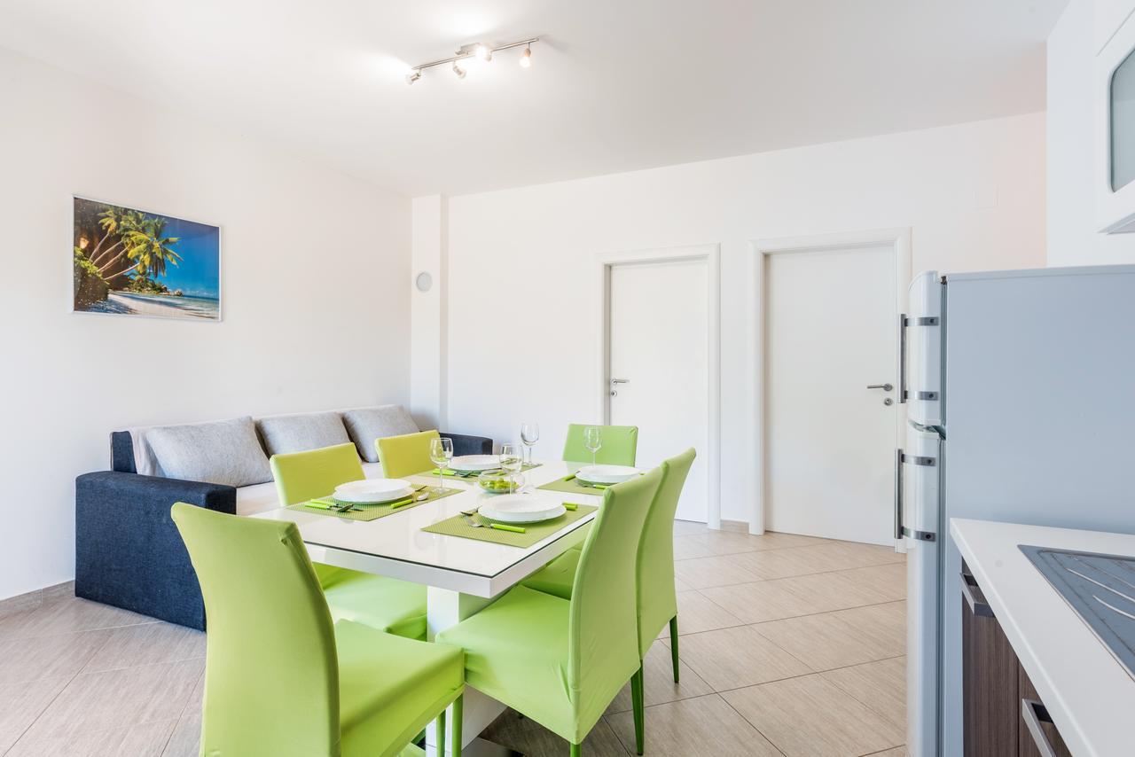 פודסטראנה Apartments Marko מראה חיצוני תמונה