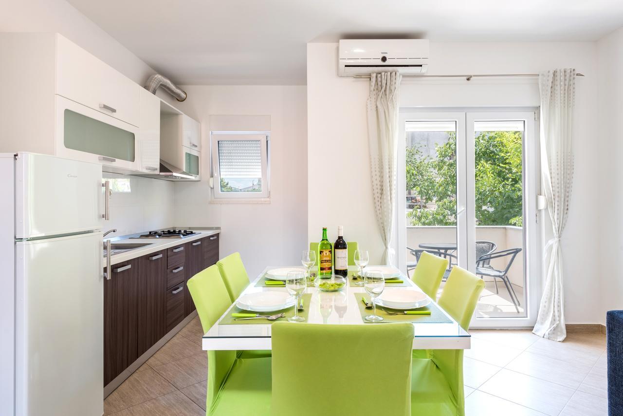 פודסטראנה Apartments Marko מראה חיצוני תמונה