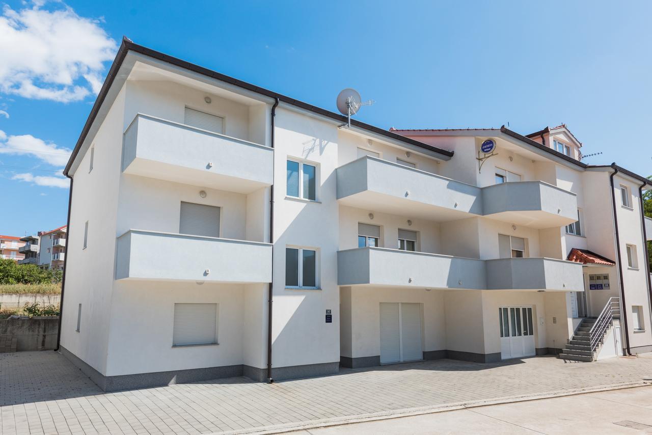 פודסטראנה Apartments Marko מראה חיצוני תמונה