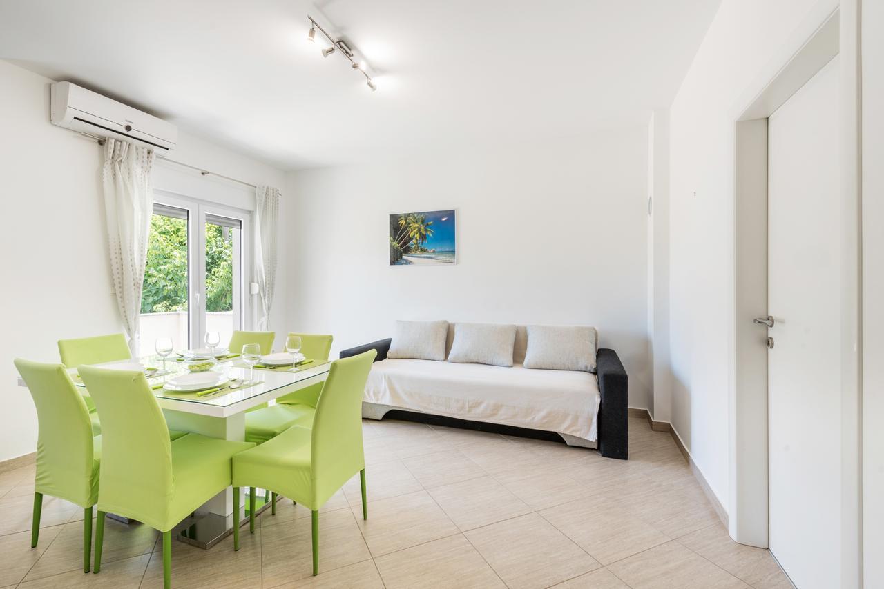פודסטראנה Apartments Marko מראה חיצוני תמונה